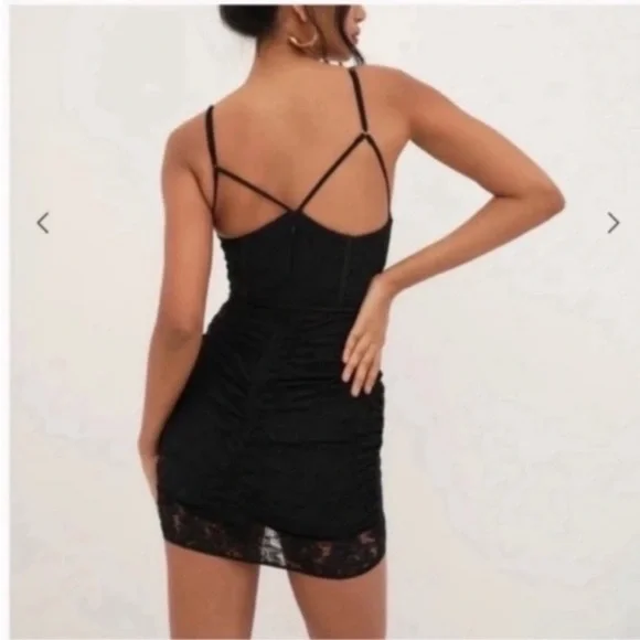 NWT For Love And Lemons Dress Julia Mini Bodycon in Black Lace - Picture 4 of 11
